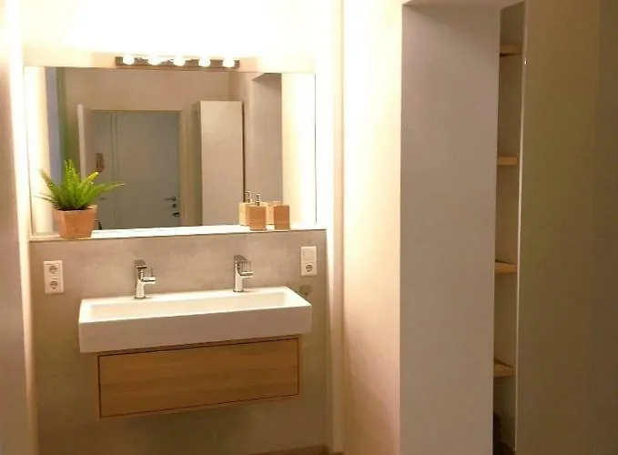 Koblenz Sued Exklusive Und Zentrale Designer アパート コブレンツ